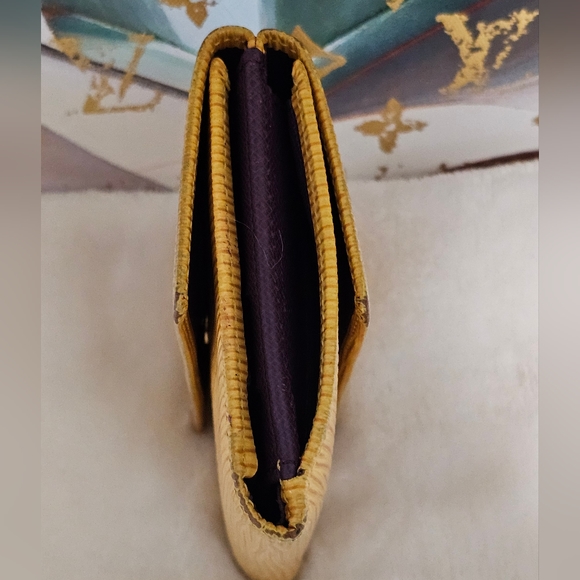 🔥🔥Louis Vuitton Epi Wallet yellow with purple interior 💛💜 - Picture 4 of 11